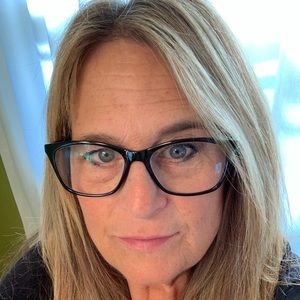 Meet your Posher, Janet